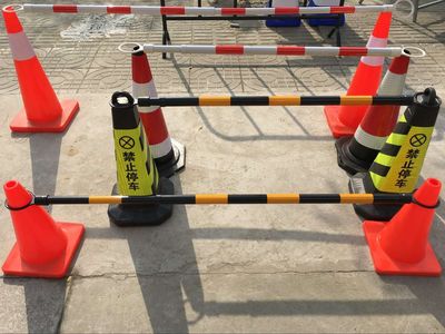交通設施關鍵組件 PVC路錐連接桿、可伸縮連接桿與道路隔離連接桿的專業制造與批發